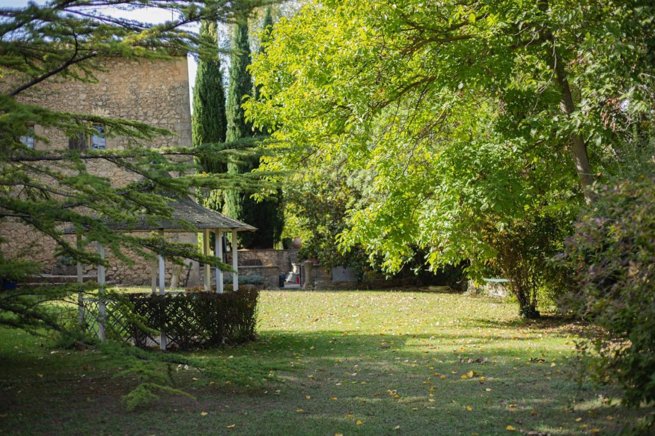 Bed and Breakfast Le Vieux Moulin De Jouques Exterior foto
