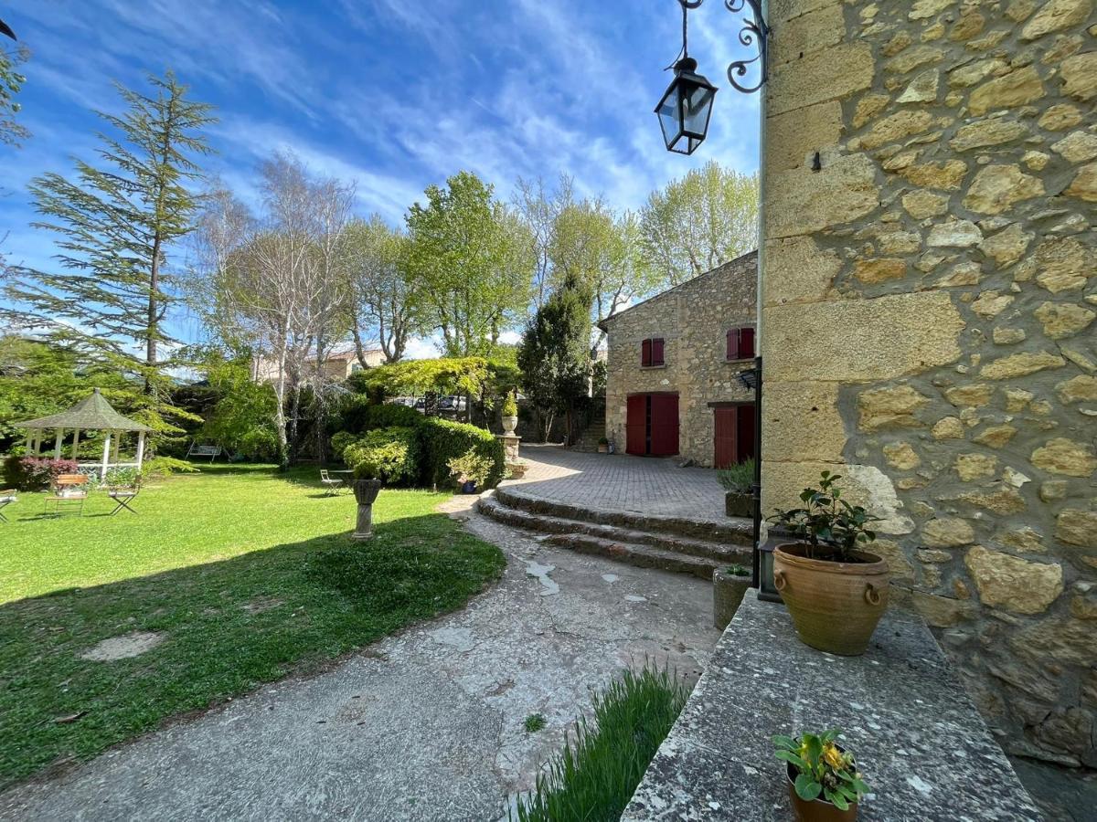 Bed and Breakfast Le Vieux Moulin De Jouques Exterior foto