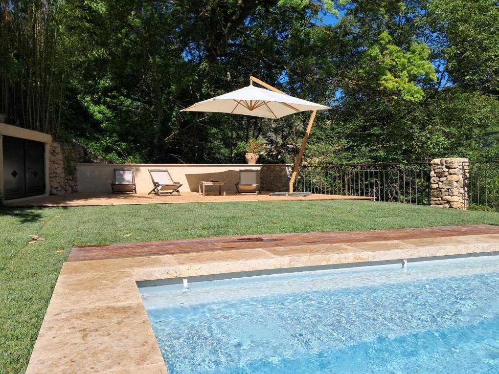 Bed and Breakfast Le Vieux Moulin De Jouques Exterior foto